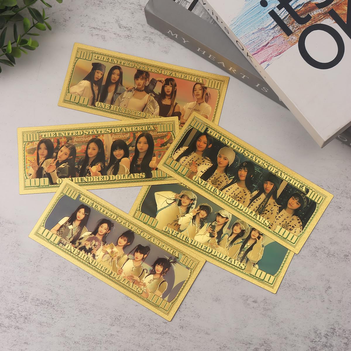 6UH8MB NewJeans Limited Edition Gold Foil Bookmark Set (5pcs